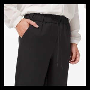 Lululemon on the fly pants